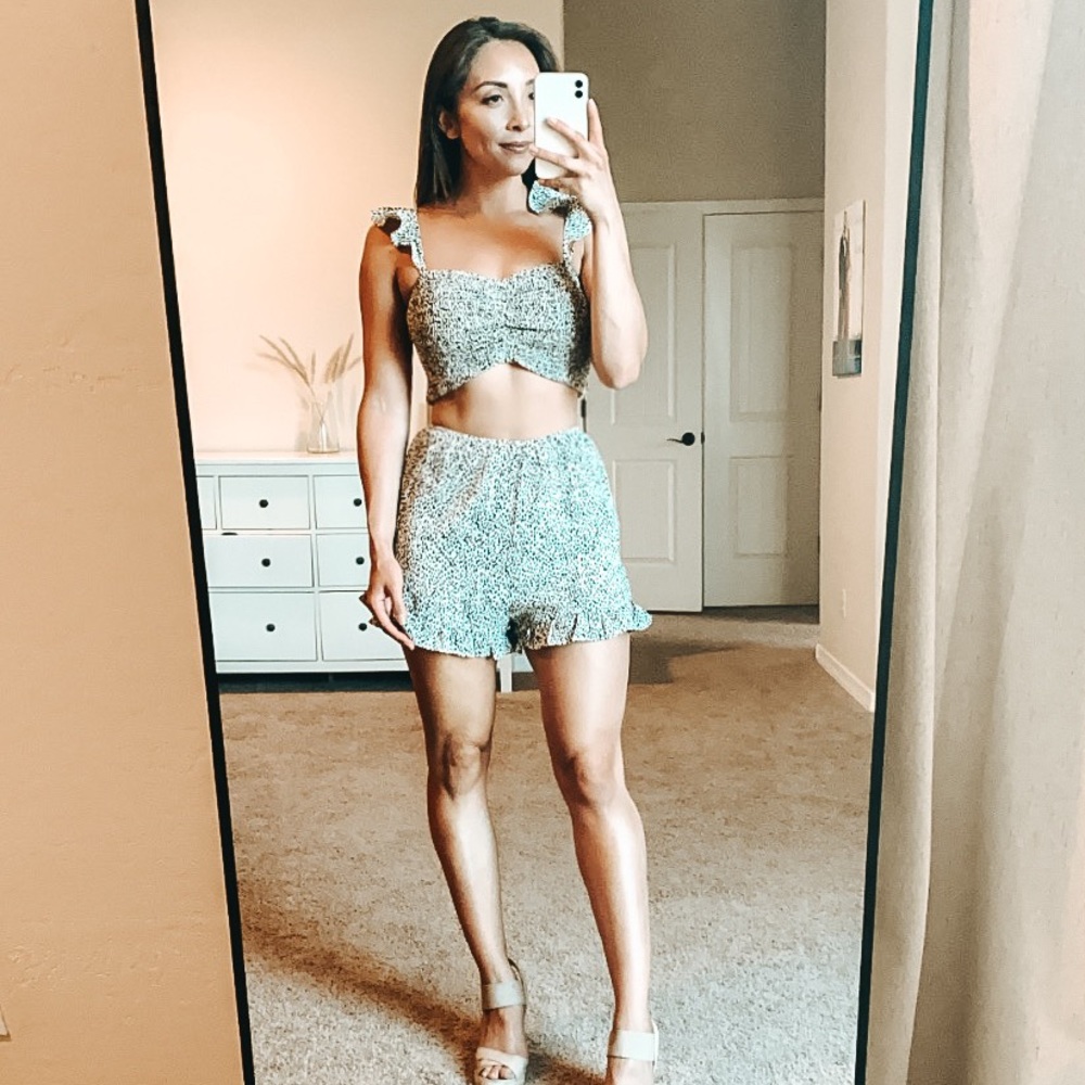 Two piece leopard set